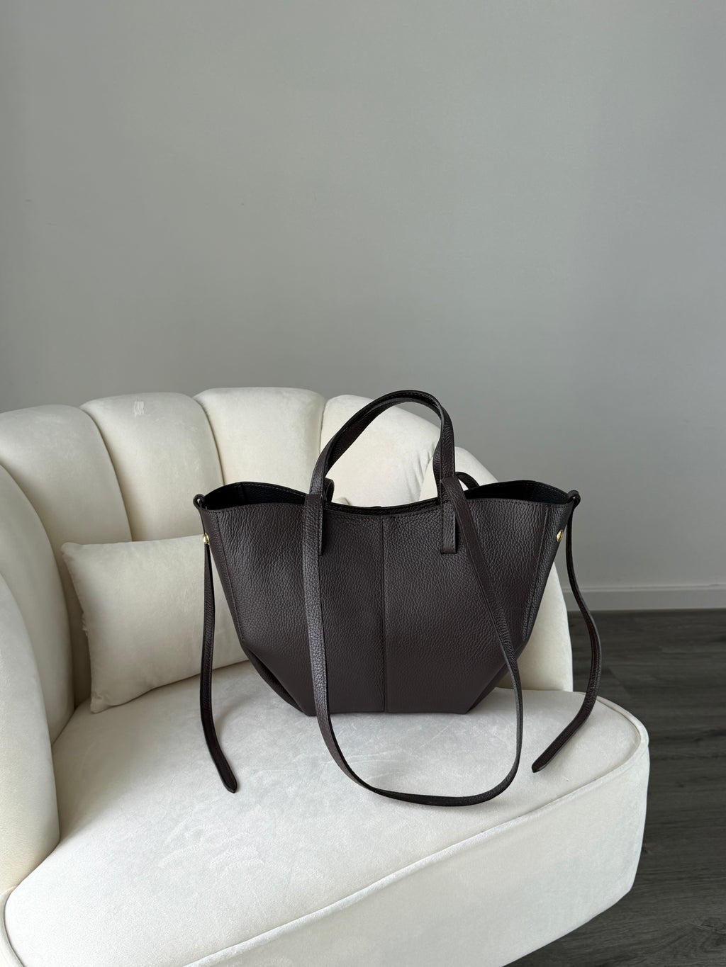 LAURA Chocolate Leather Bag Shopper Medium