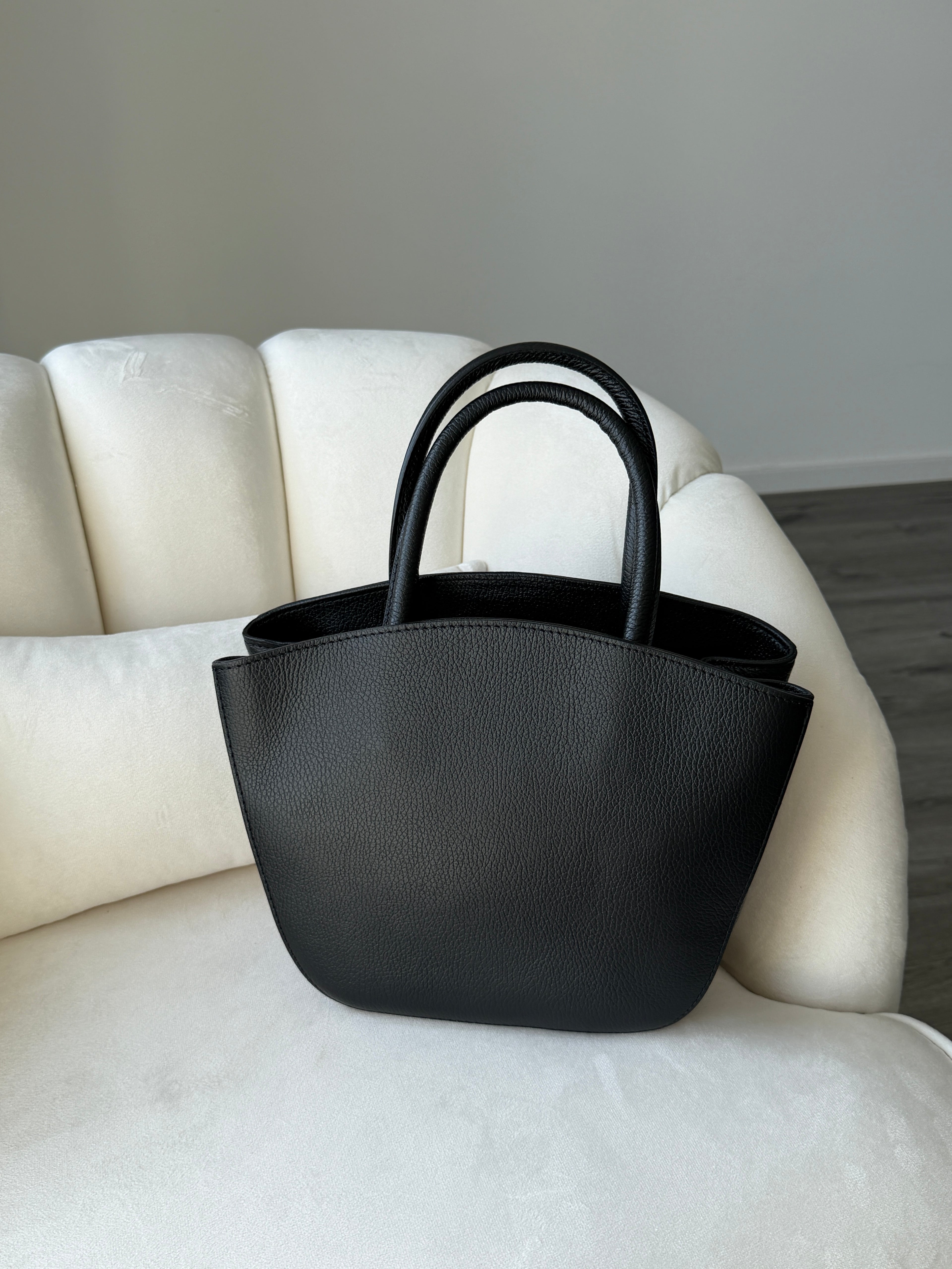 DIANA Black Leather Bag