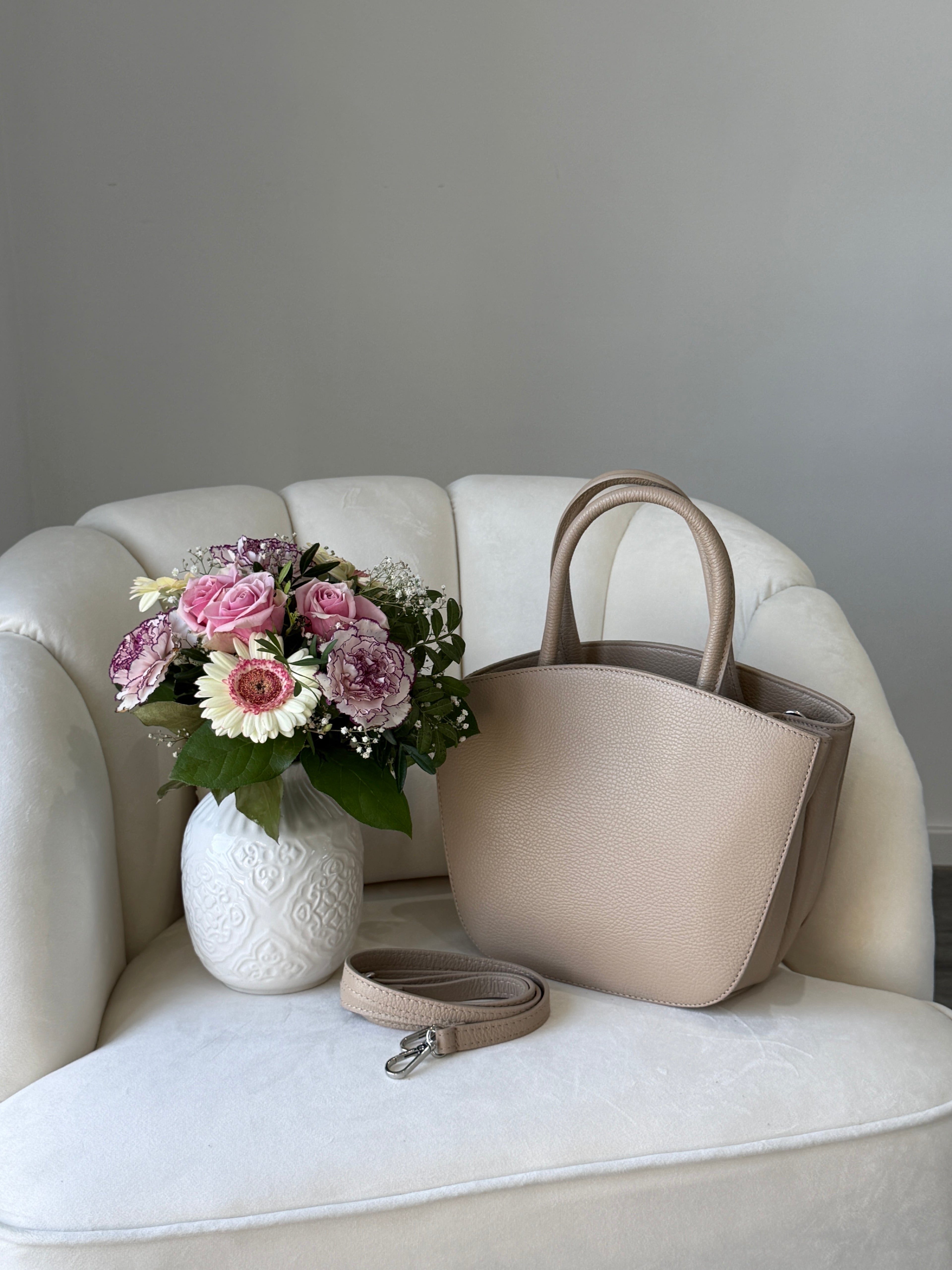 DIANA Beige Leather Bag