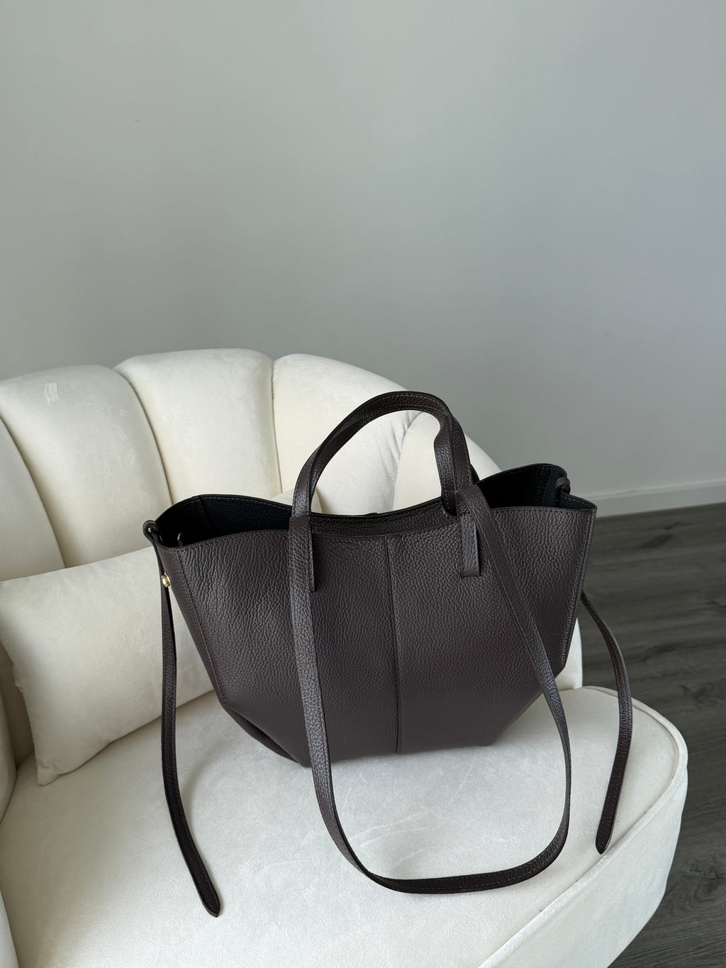 LAURA Chocolate Leather Bag Shopper Medium