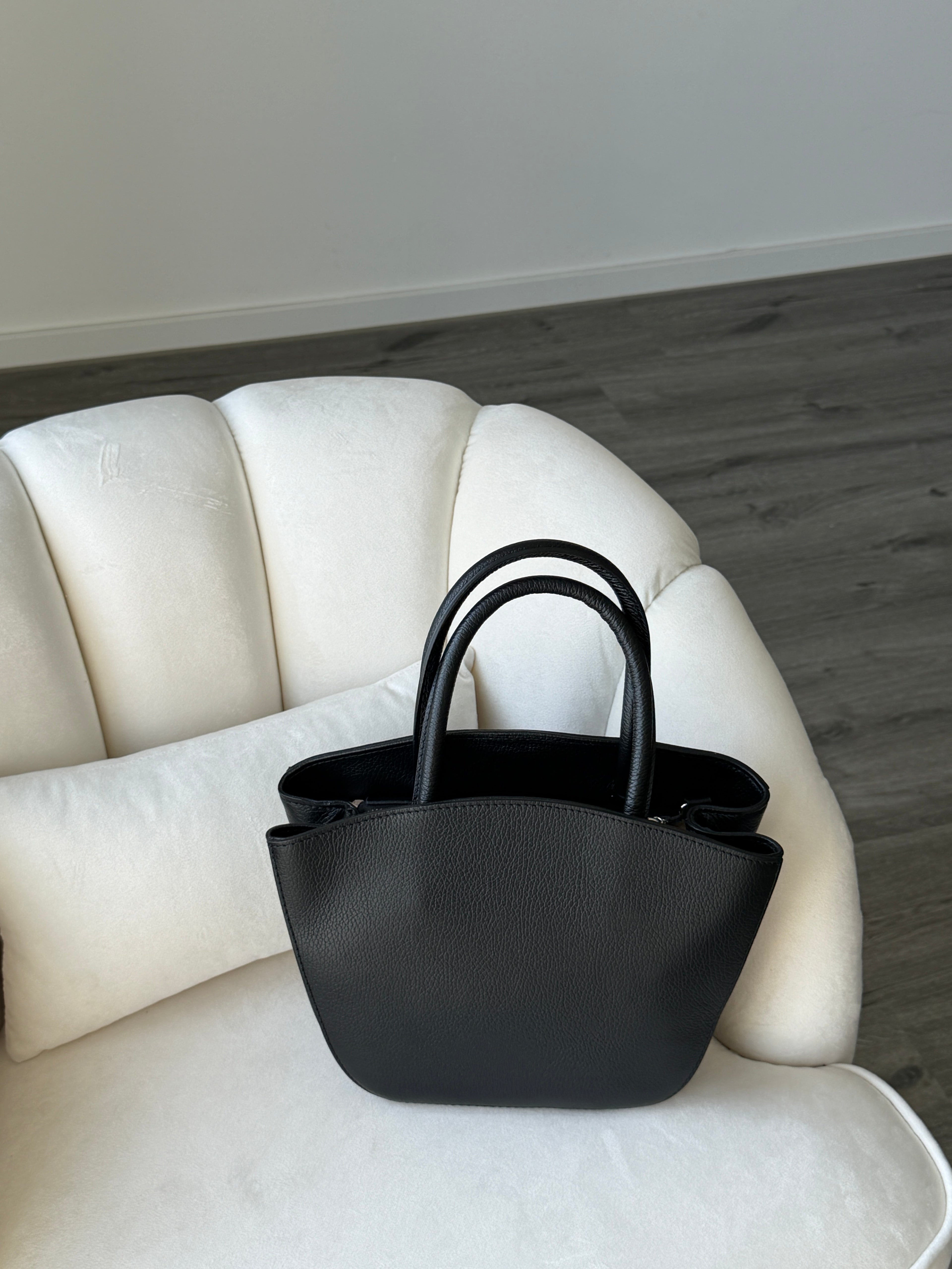 DIANA Black Leather Bag