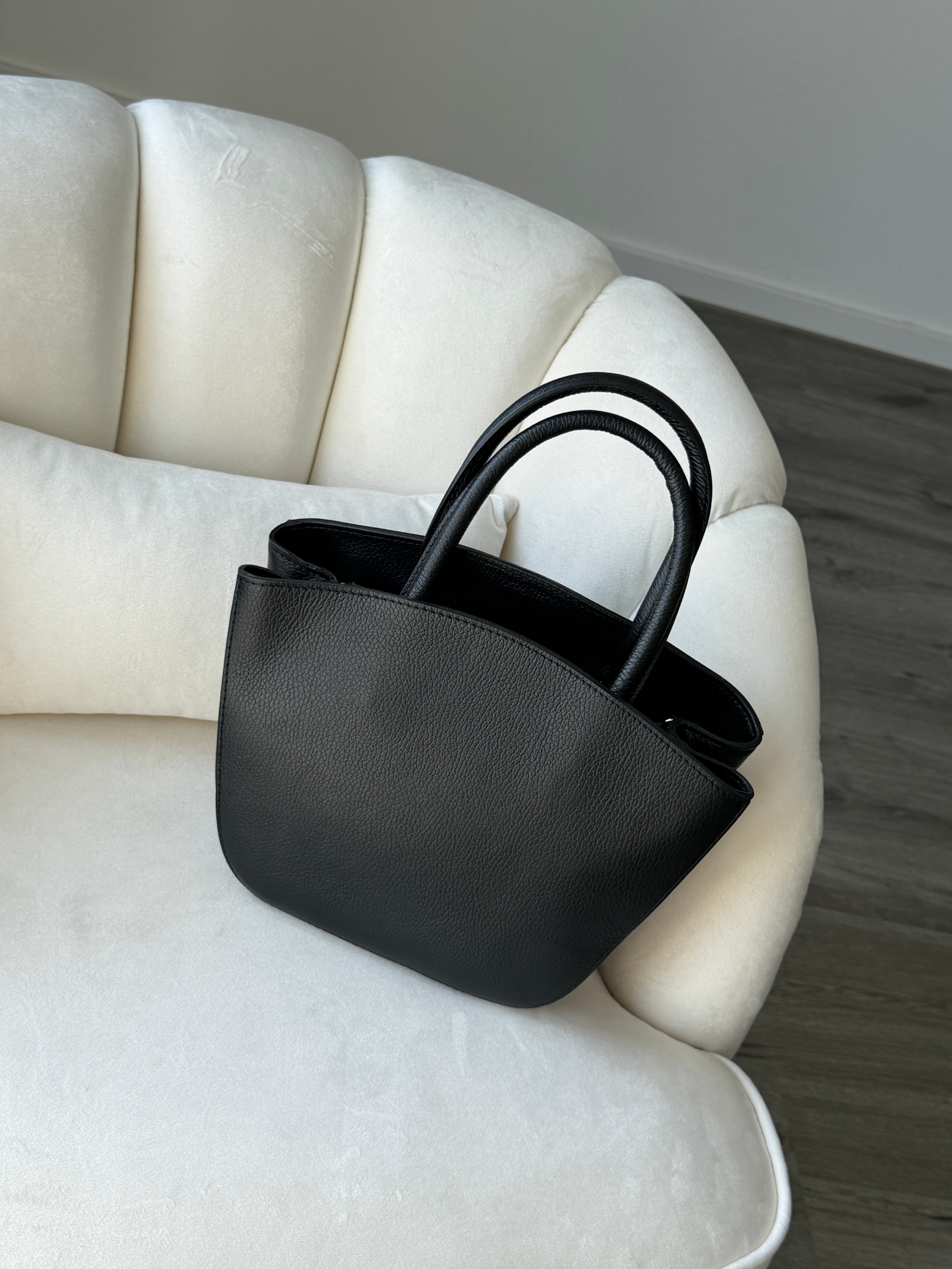 DIANA Black Leather Bag