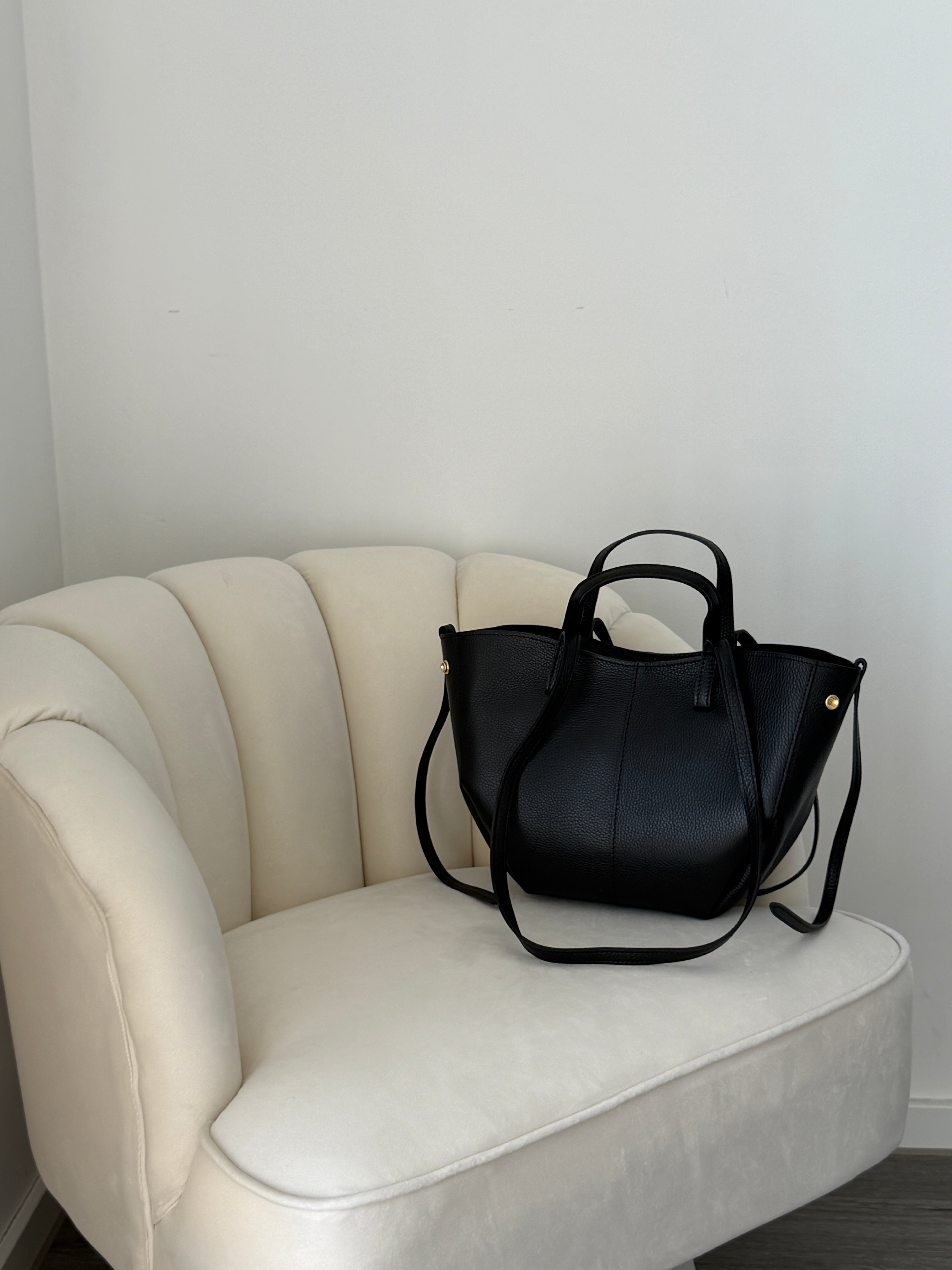 LAURA Black Leather Bag Shopper Medium
