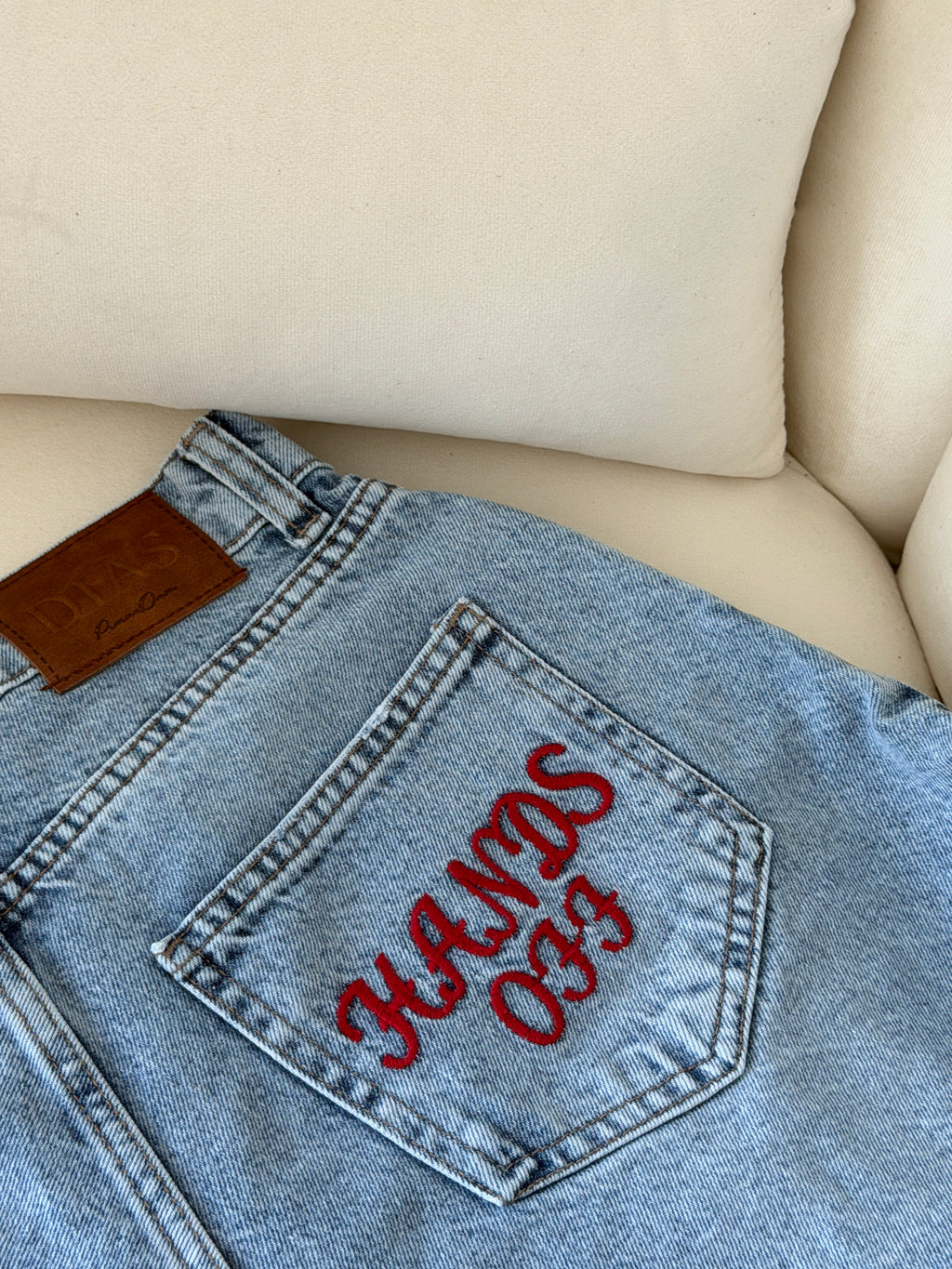 HANDS OFF Jeans Shorts
