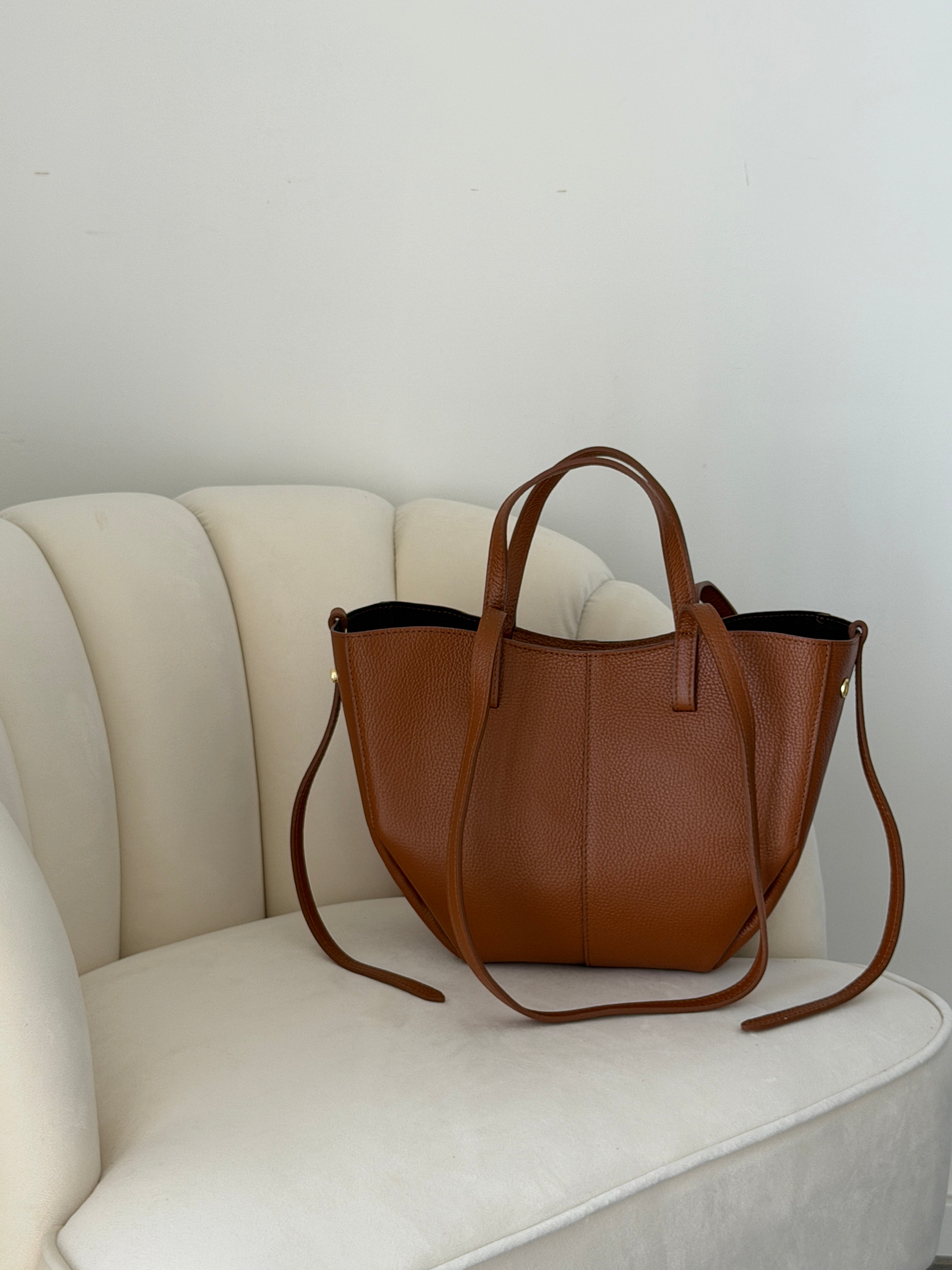 LAURA Cognac Leather Bag Shopper Medium