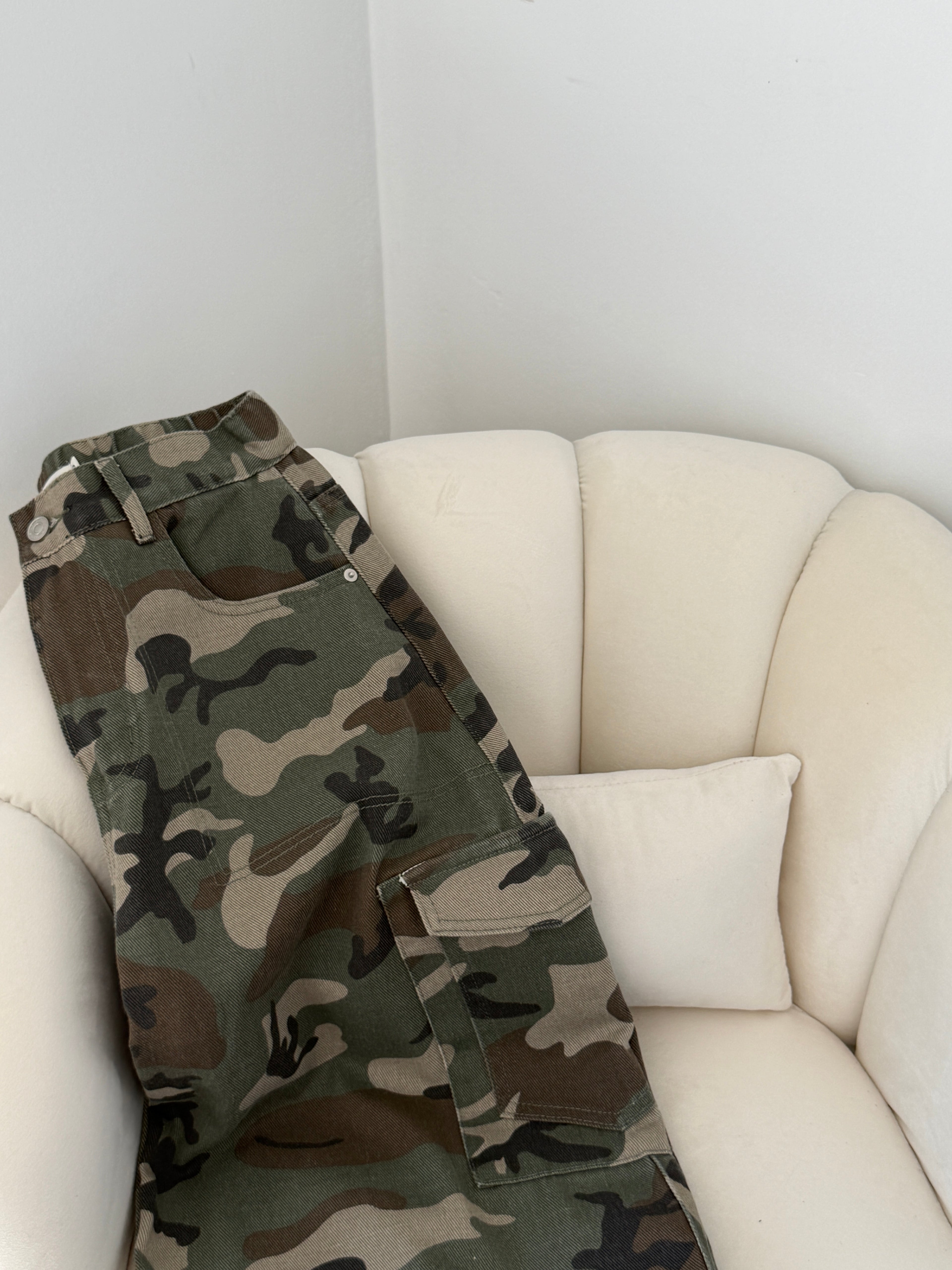 VIKA Military Jeans