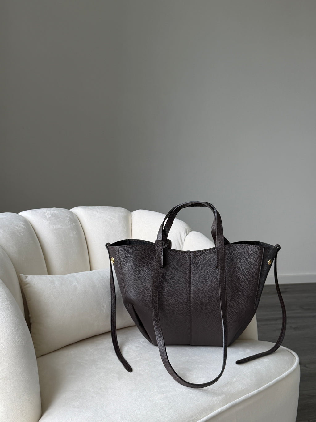 LAURA Chocolate Leather Bag Shopper Medium